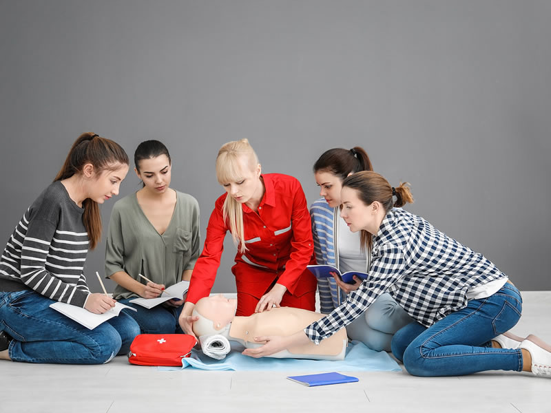 Jobs That Require CPR Certificates